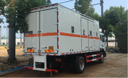 �|�L(f��ng)D9�s�(xi��ng)��Ʒ��ʽ�\(y��n)ݔ܇