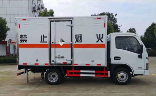 �S�M(j��n)С���s�(xi��ng)��Ʒ��ʽ�\(y��n)ݔ܇