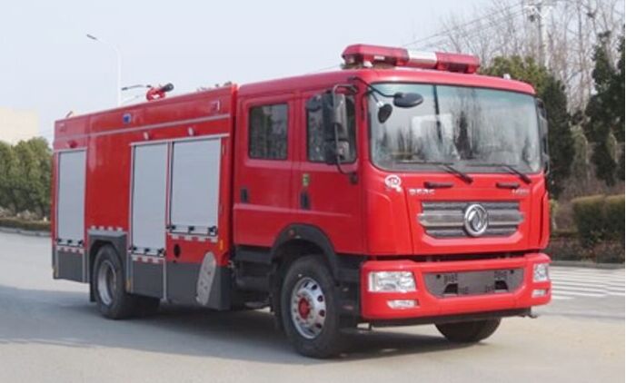 江特牌JDF5170GXFSG80/E6型水罐消防車