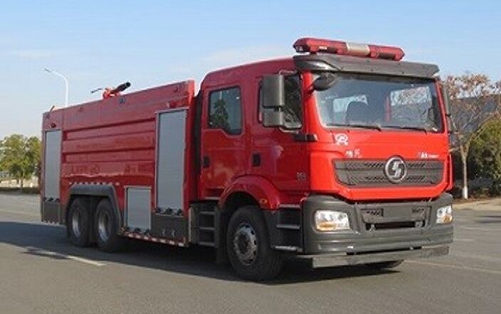 江特牌JDF5312GXFPM160/S6型泡沫消防車