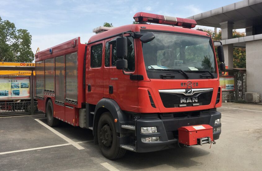 德國(guó)曼壓縮空氣泡沫消防車