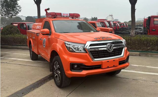 東風(fēng)日產(chǎn)四驅(qū)管線車(chē)