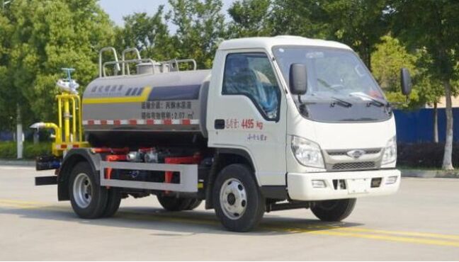 時(shí)代小卡之星灑水車