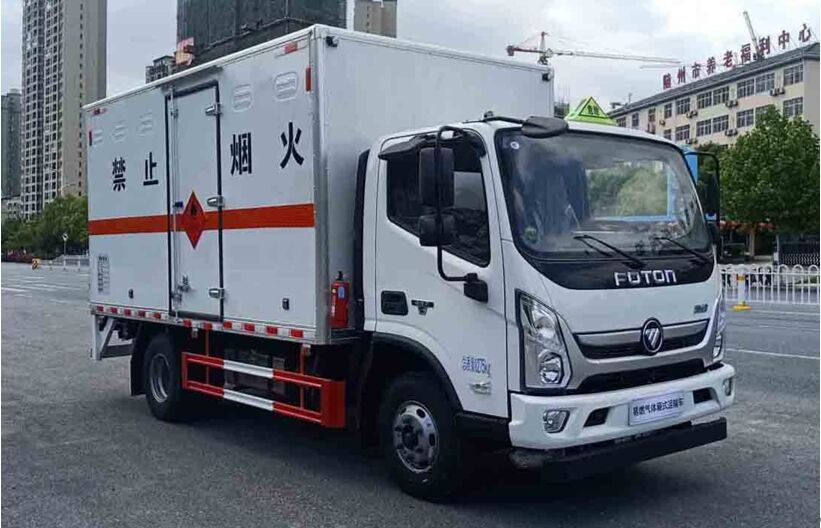 奧鈴5噸易燃液體廂式運輸車